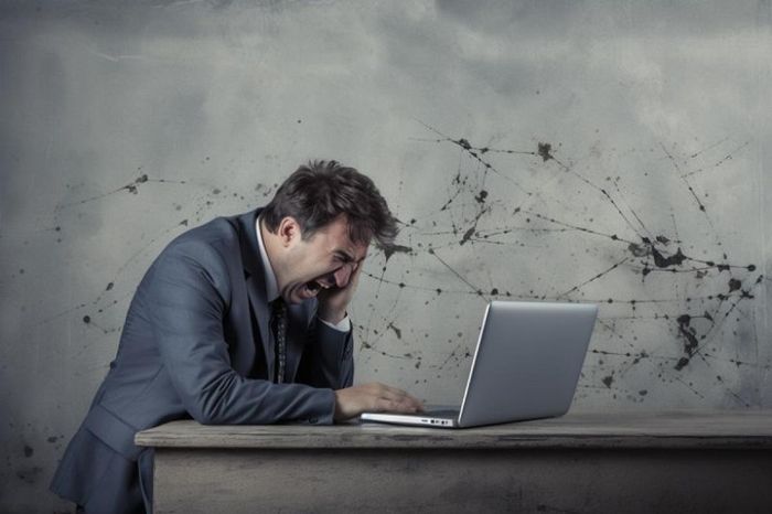 Windows 11 update causes PC slowdowns, connection errors, and sign-in problems