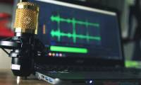 How to dub voice into videos on your phone quickly and simply