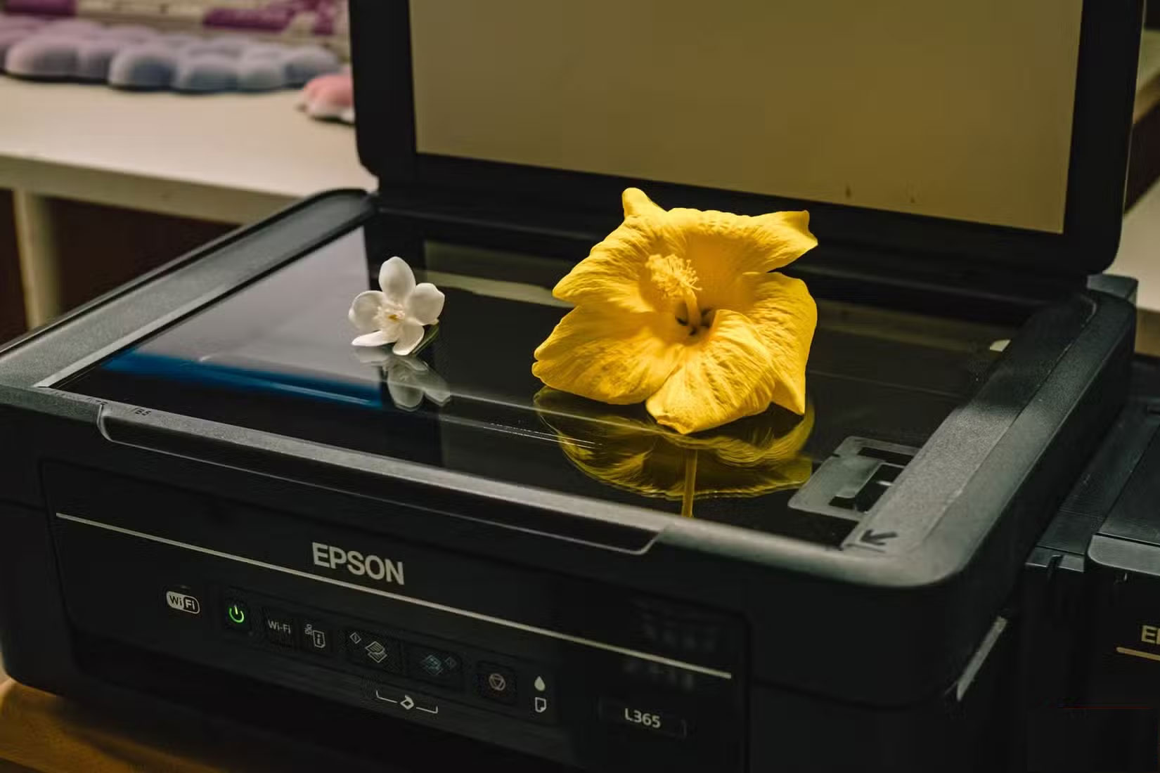 10 Smartphone Devices That Have Replaced Them Forever Picture 6