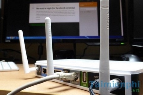 Picture 3 of 10 tips to speed up your home WiFi.