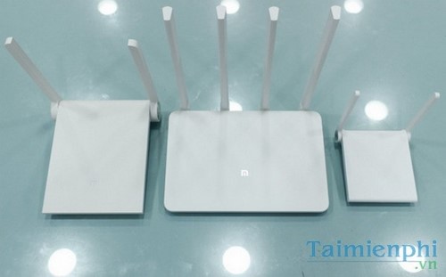 Picture 9 of 10 tips to speed up your home WiFi.