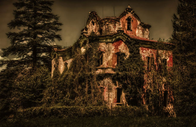 10 world famous abandoned houses Picture 3