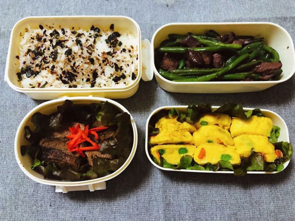 Picture 11 of Here are 24 suggestions for convenient and nutritious packed lunches to take to work.