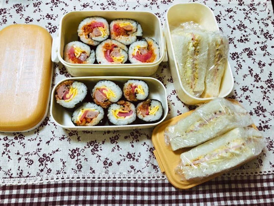 Picture 24 of Here are 24 suggestions for convenient and nutritious packed lunches to take to work.