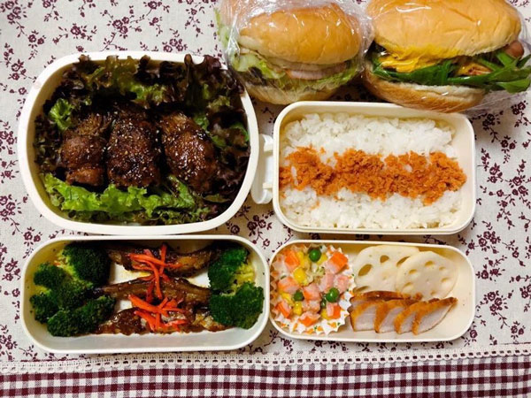 Picture 8 of Here are 24 suggestions for convenient and nutritious packed lunches to take to work.