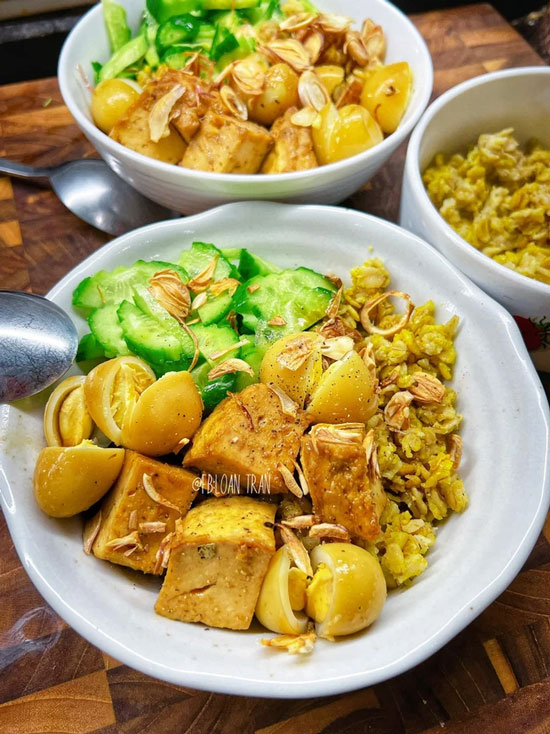 Picture 14 of 34 breakfast menus to help women answer the question 'what to eat for breakfast today'.