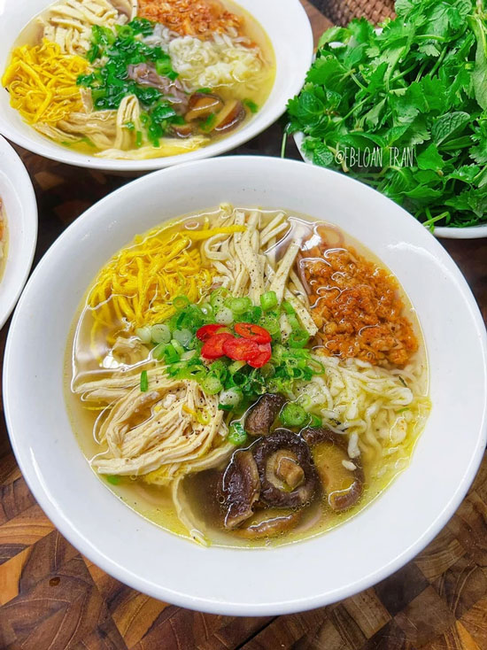 Picture 15 of 34 breakfast menus to help women answer the question 'what to eat for breakfast today'.