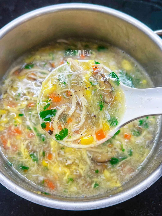 Picture 24 of 34 breakfast menus to help women answer the question 'what to eat for breakfast today'.