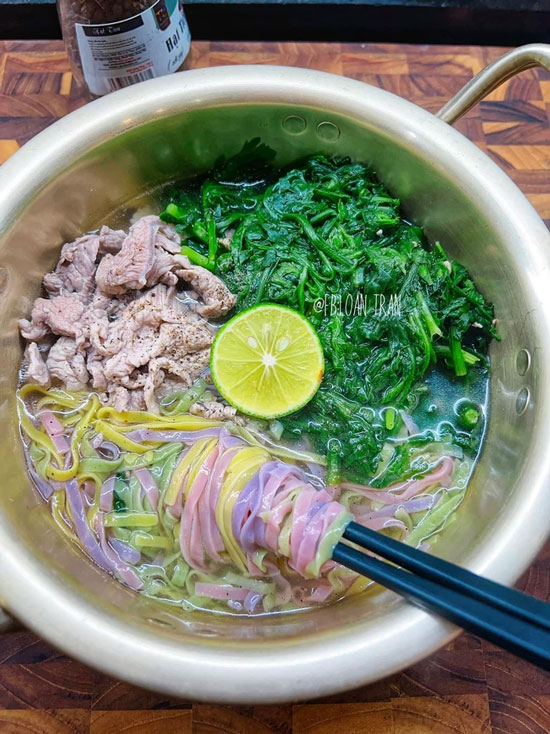 Picture 27 of 34 breakfast menus to help women answer the question 'what to eat for breakfast today'.