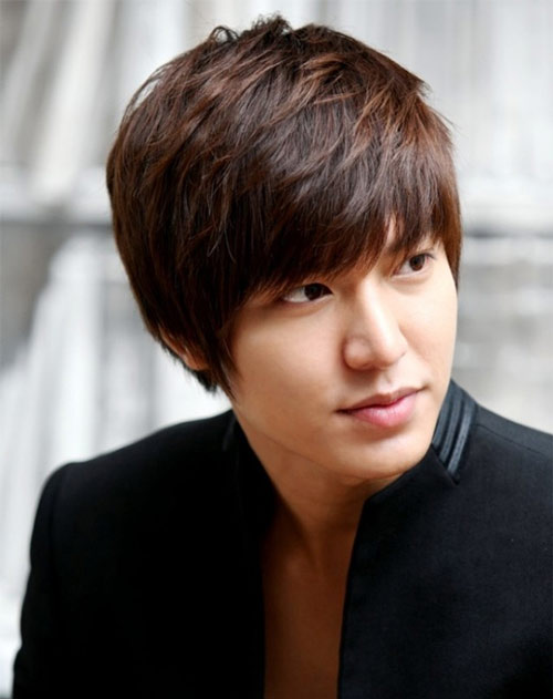 Picture 18 of 39 of the hottest and most stylish men's hairstyles for summer 2026.