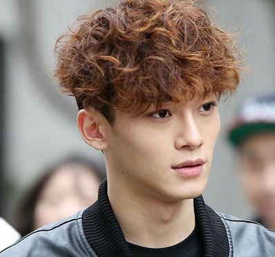 Picture 32 of 39 of the hottest and most stylish men's hairstyles for summer 2026.