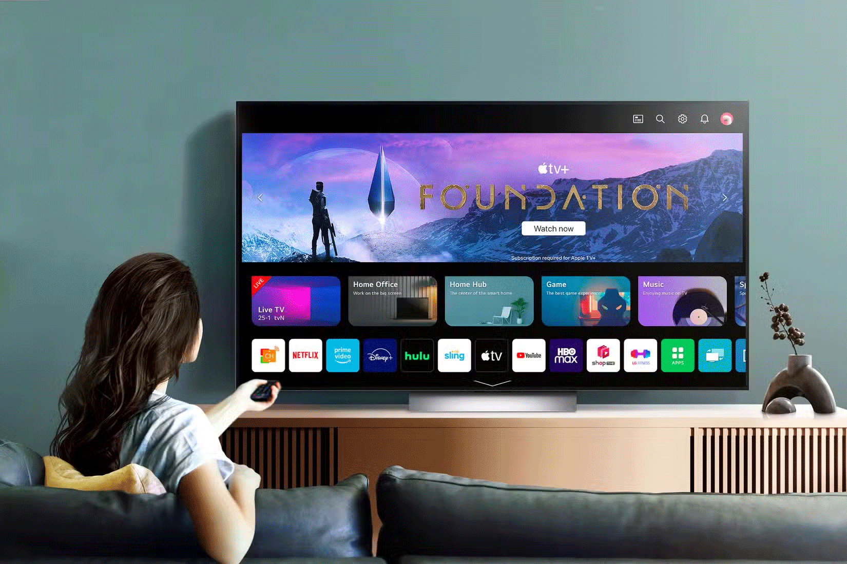4 Reasons Why You Shouldn't Buy a Smart TV Picture 3