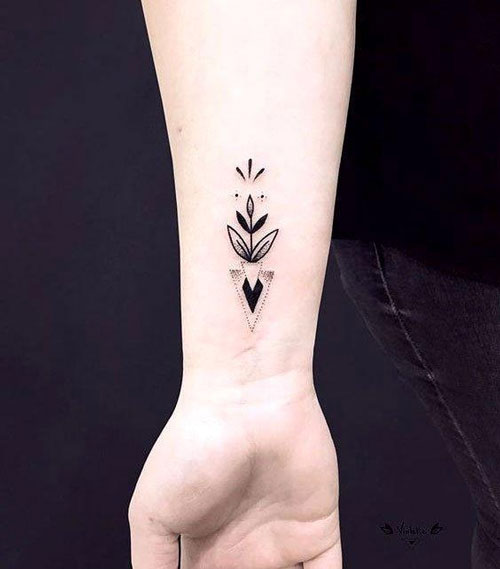 Picture 34 of 44 beautiful mini tattoo designs for women