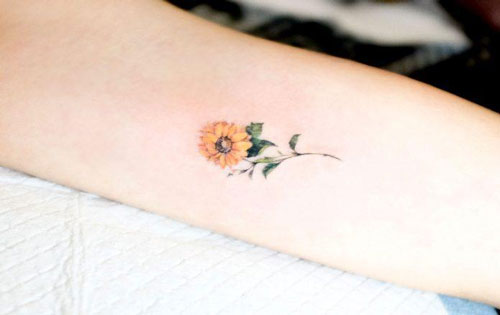 Picture 8 of 44 beautiful mini tattoo designs for women