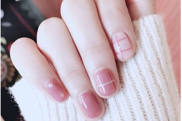 Picture 15 of 44 of the most beautiful nail designs for 2026