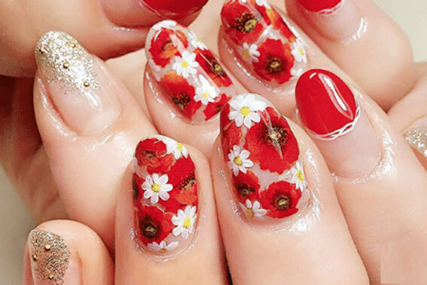 Picture 26 of 44 of the most beautiful nail designs for 2026