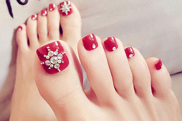 Picture 35 of 44 of the most beautiful nail designs for 2026