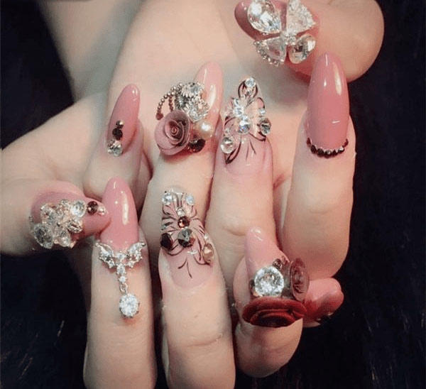 Picture 7 of 44 of the most beautiful nail designs for 2026