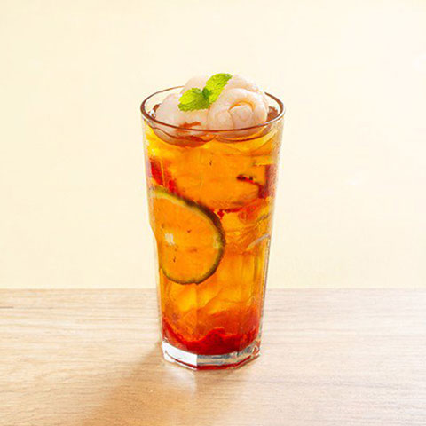 Picture 4 of 5 incredibly simple yet delicious ways to make lychee tea at home.