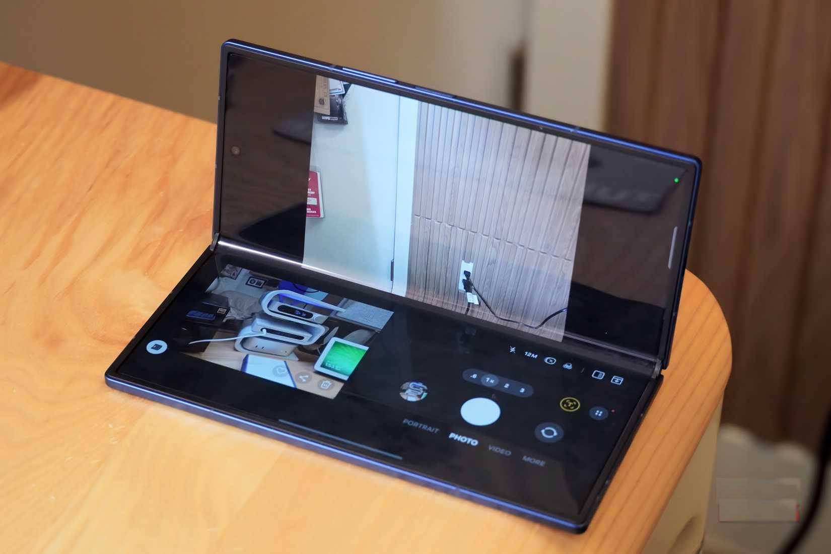 5 Android camera features only available on foldable phones. Picture 3
