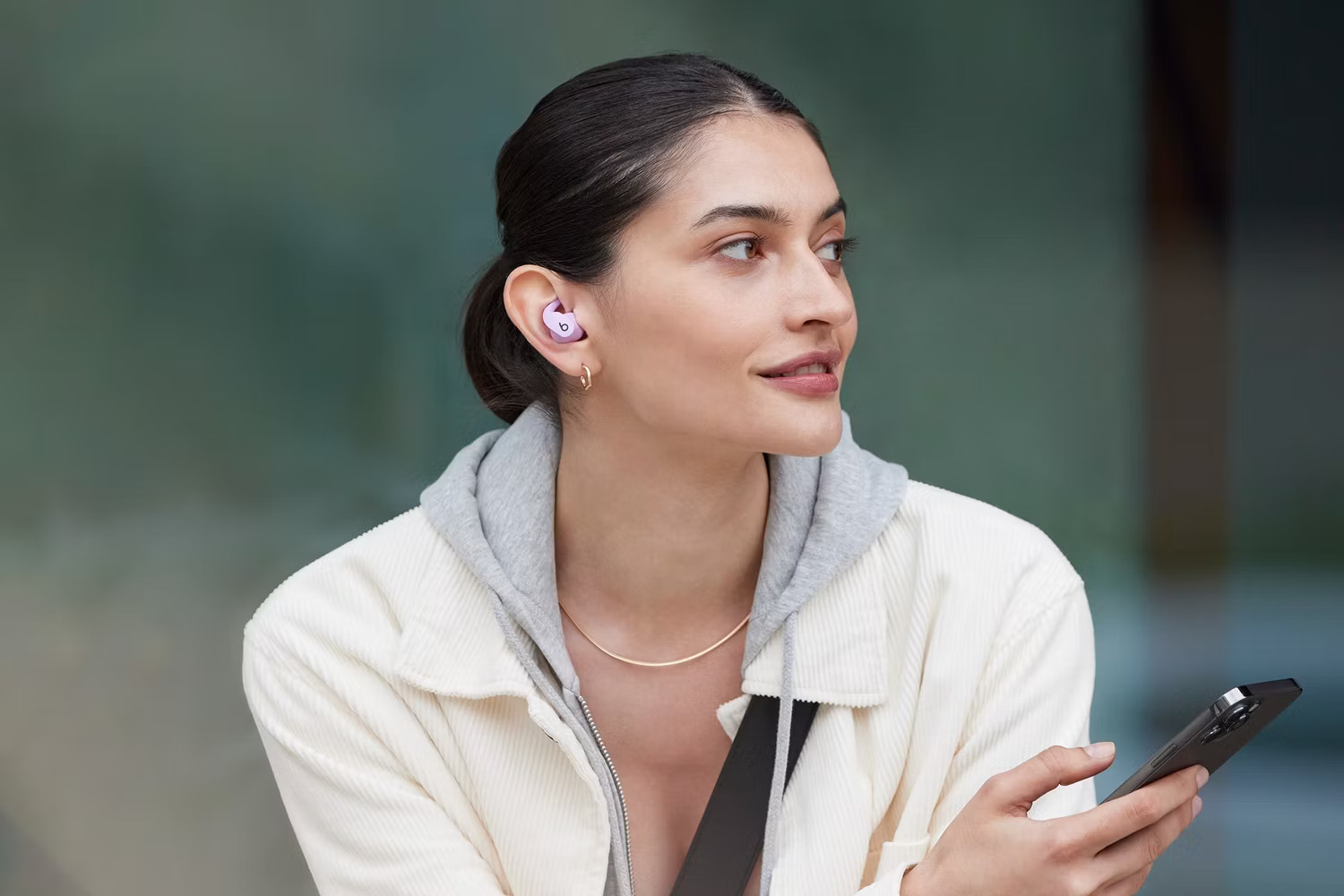 5 best earbud headphones in 2024 Picture 4