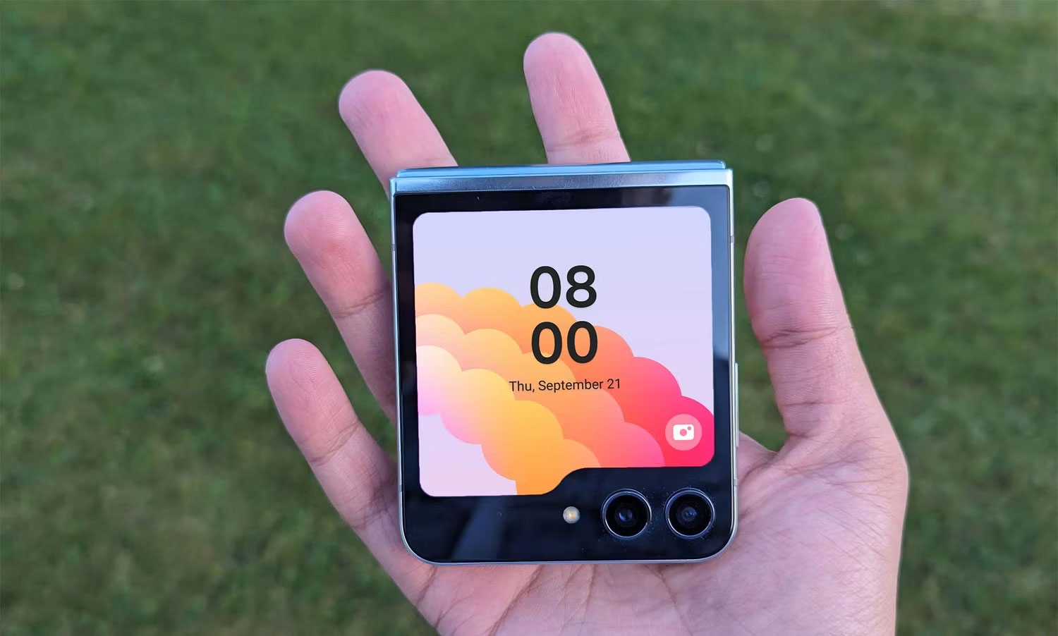 5 best folding screen phones today Picture 3