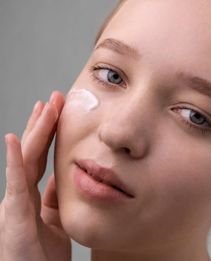 5 steps and 1 'hot' morning habit to help you have smooth, bright skin Picture 3