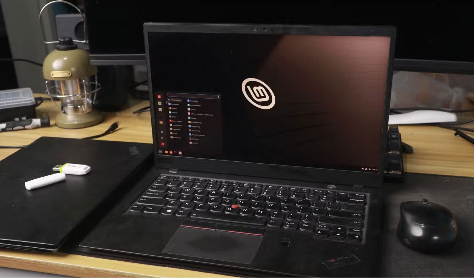 5 ways to 'revive' old laptops Picture 1