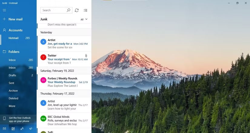Picture 1 of 5 Windows apps you should uninstall immediately.