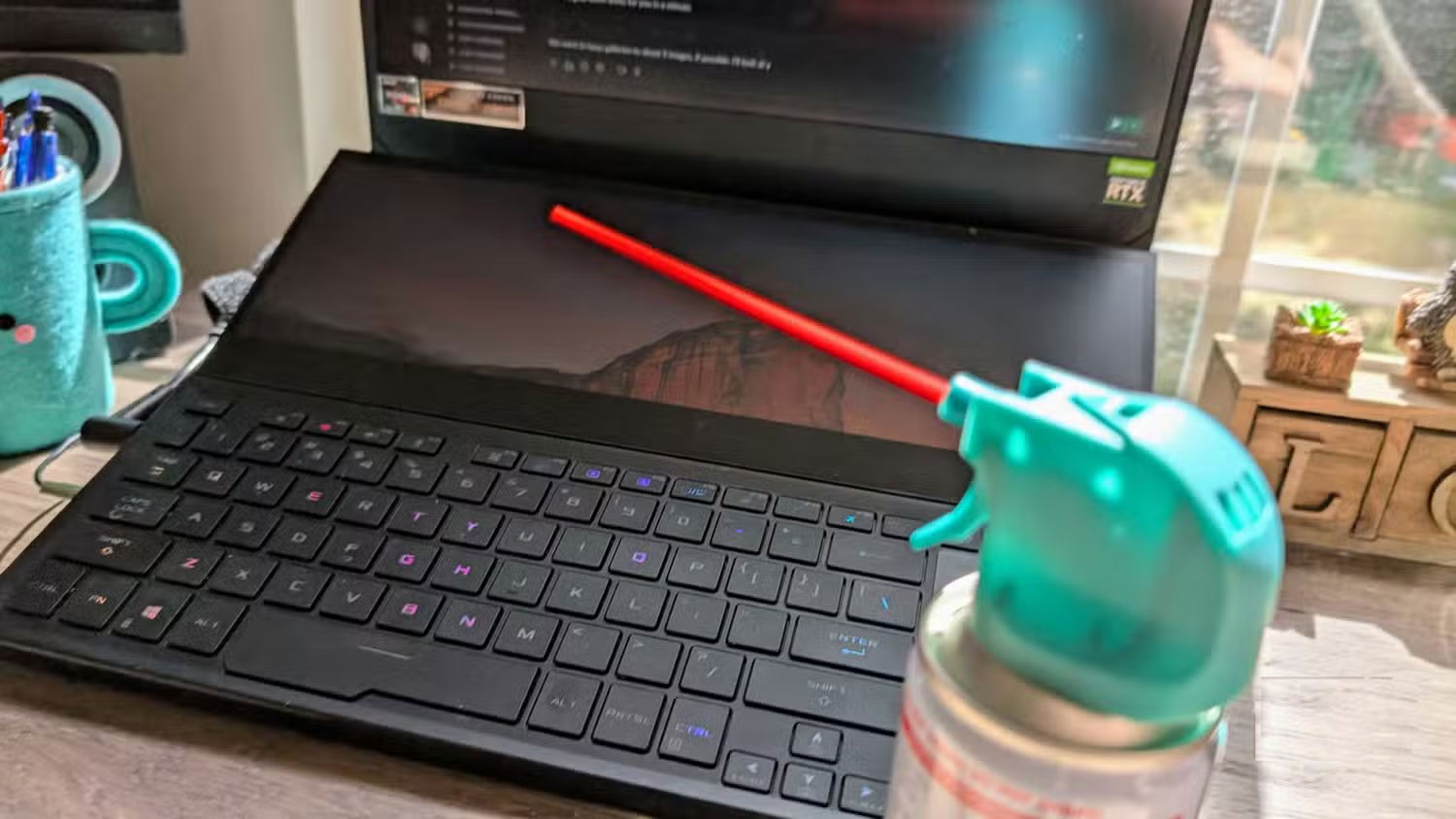 Picture 4 of 6 potential hardware/software issues that cause laptops to overheat.