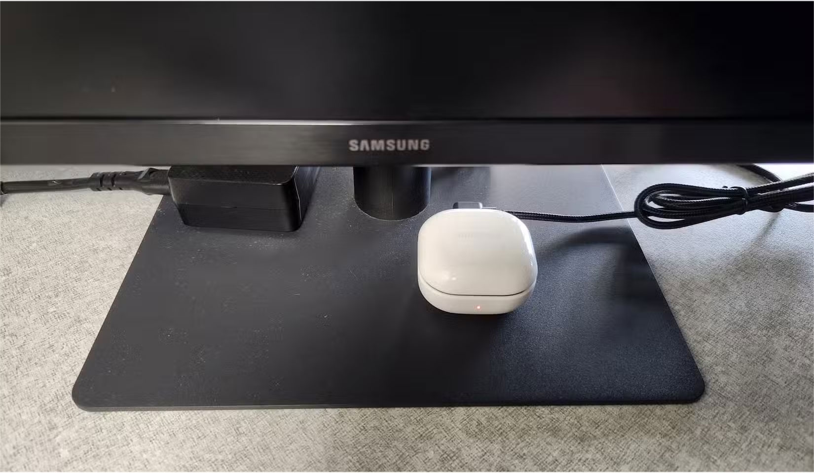 7 devices that work with the monitor's USB port Picture 1