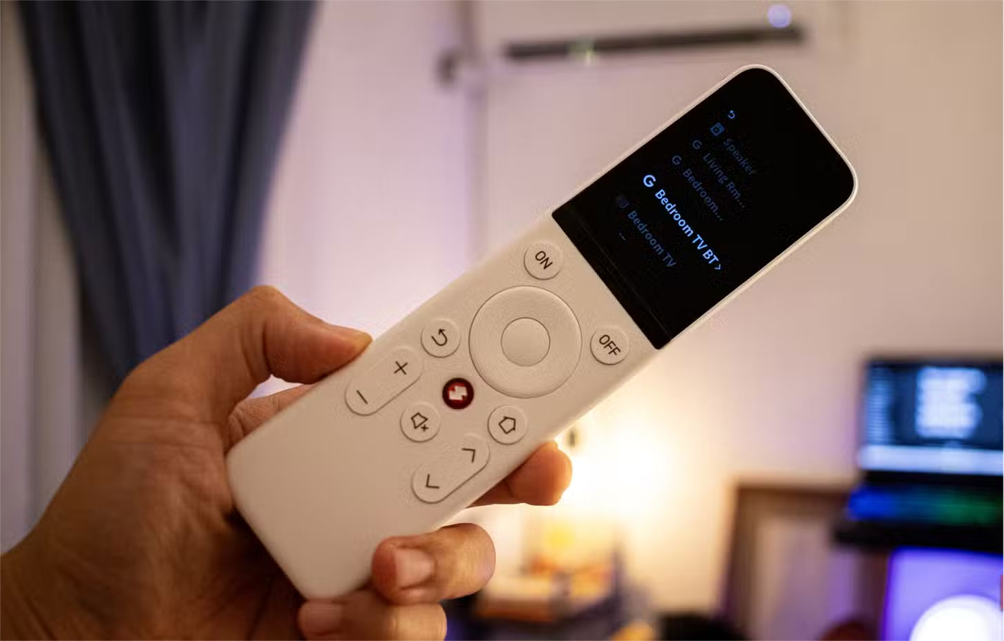 9 accessories to help you watch Smart TV much better Picture 8