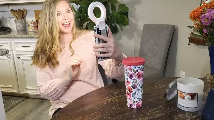 9 phone accessories that seem useless but are actually great Picture 5