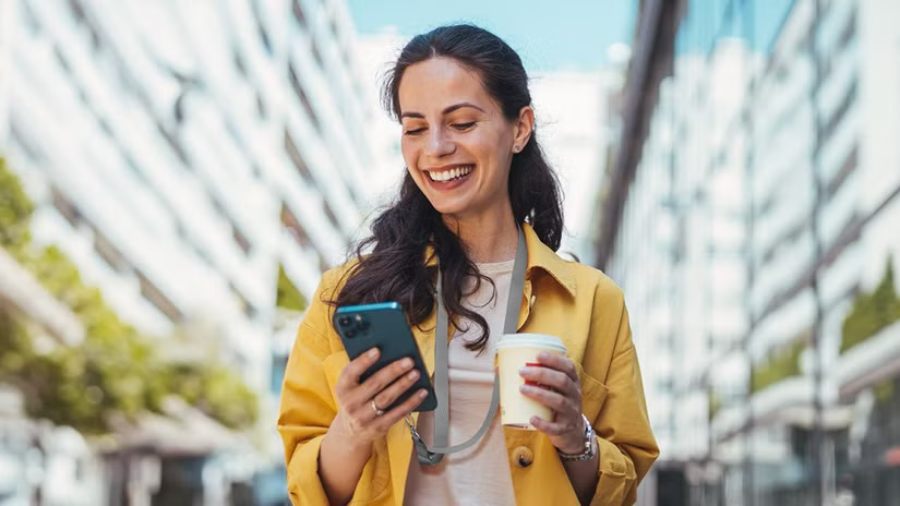 9 phone accessories that seem useless but are actually great Picture 6