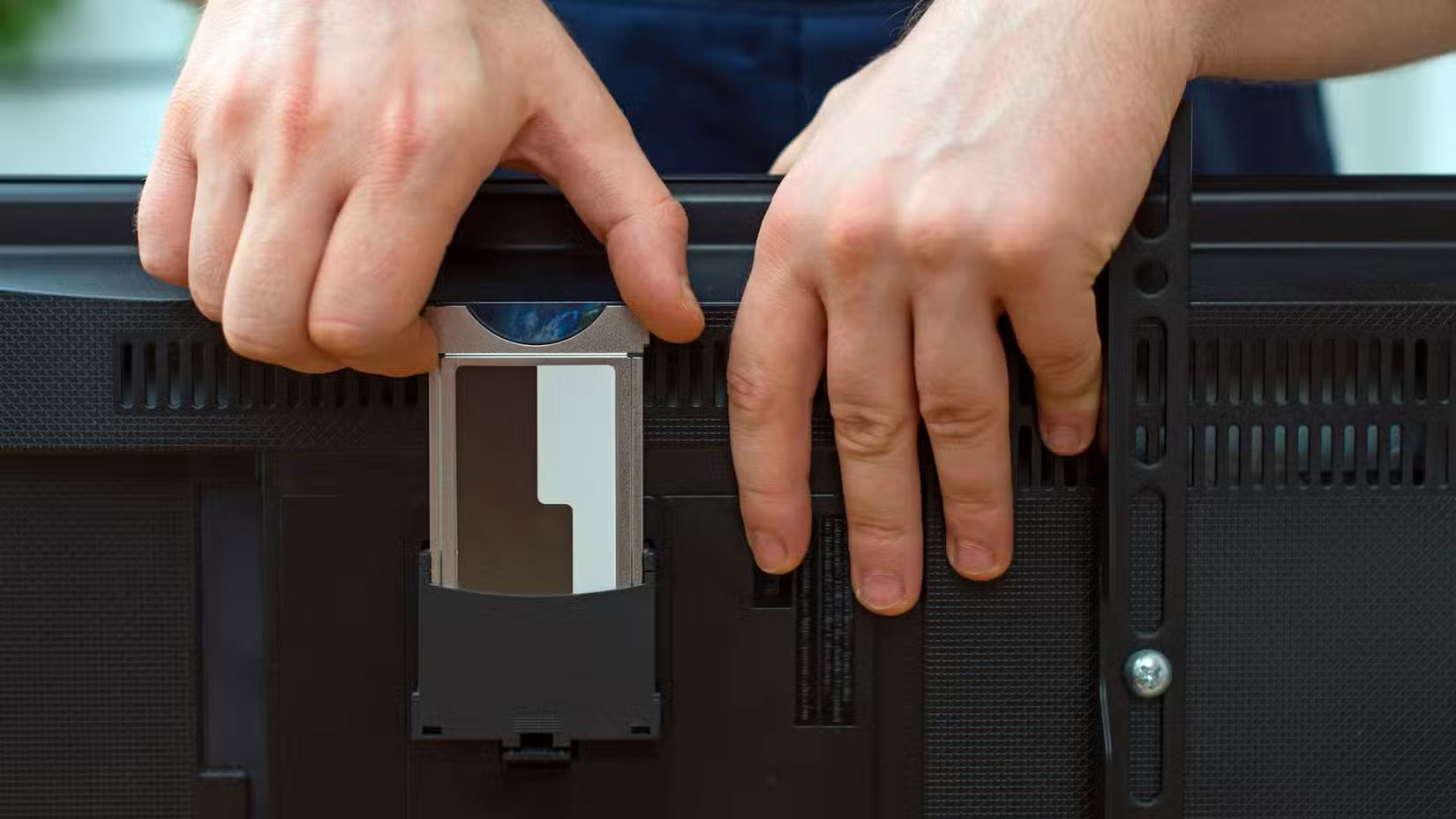 9 Most Important Ports Your Smart TV Should Have Picture 6