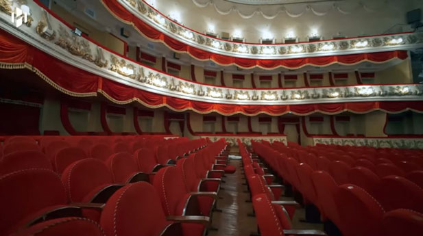 Admire the 'never landing' flying hotel powered by nuclear power Picture 8