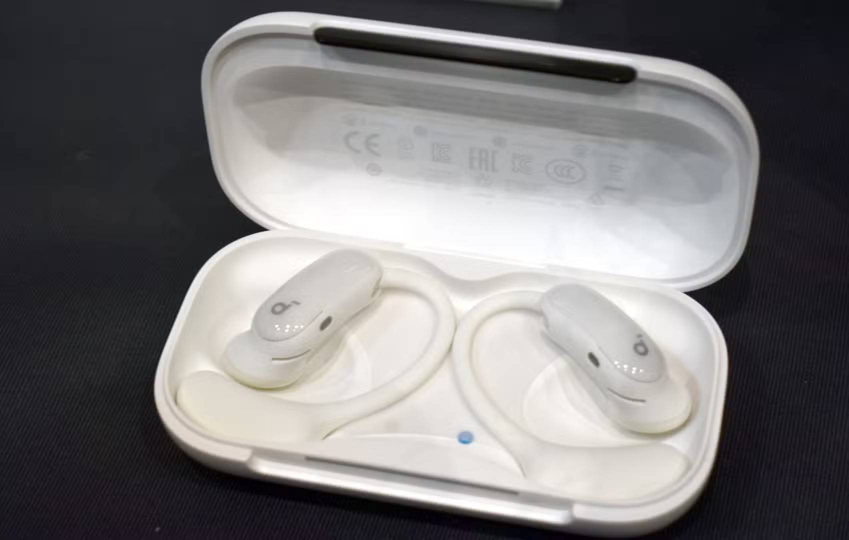 Picture 3 of AeroFit 2 Pro: Anker's new earbuds address one of the most annoying problems.