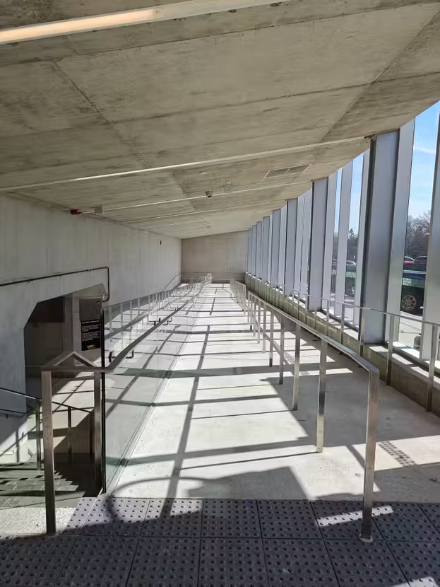 ASUS ZenFone 11 Ultra: Larger size, good battery life, suitable for gaming Picture 6