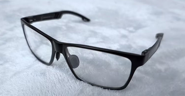 Blue light filter glasses help you sleep better and concentrate better Picture 1