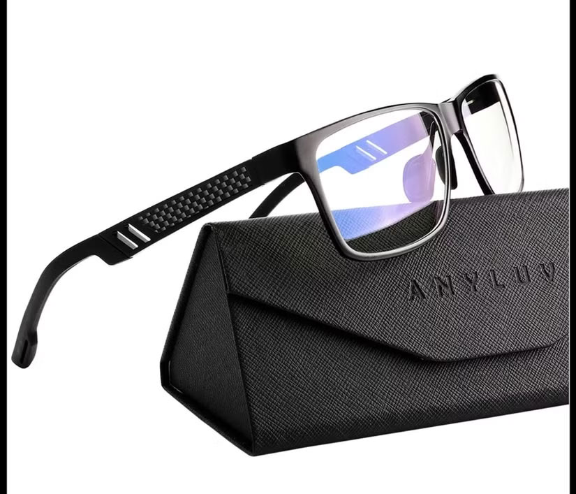 Blue light filter glasses help you sleep better and concentrate better Picture 2