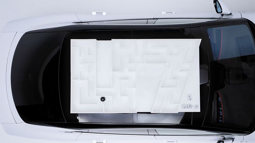 BYD Yangwang demonstrates U7 body control system through roof game Picture 3