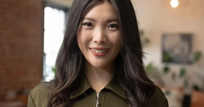 How did Carina Hong, a 24-year-old Stanford dropout, recruit META's brightest minds into her super-intelligence startup? Picture 1