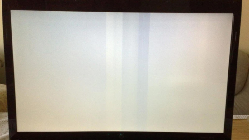 Causes and Solutions When Laptop Screen Goes White Picture 1
