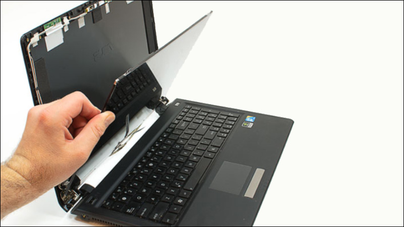 Causes and Solutions When Laptop Screen Goes White Picture 2