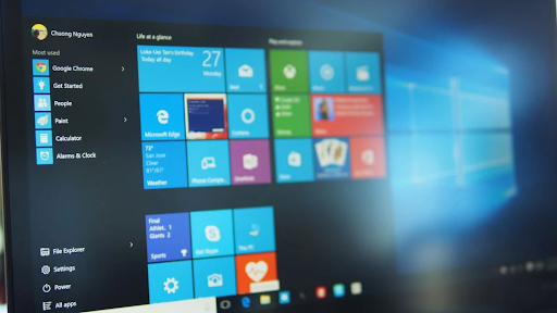 Causes and solutions when laptop screen is shaking Picture 1