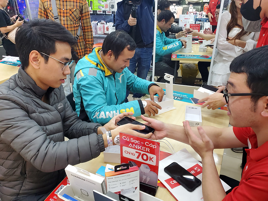 CellphoneS opens early sale of 1000 pre-orders for Redmi Note 14 series Picture 4