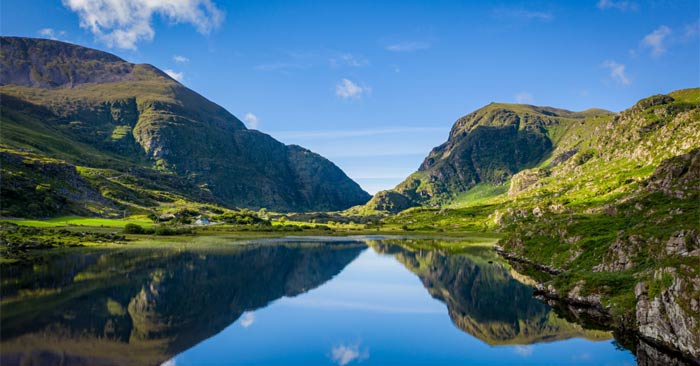 Countries that issue passports based on ancestry Picture 1