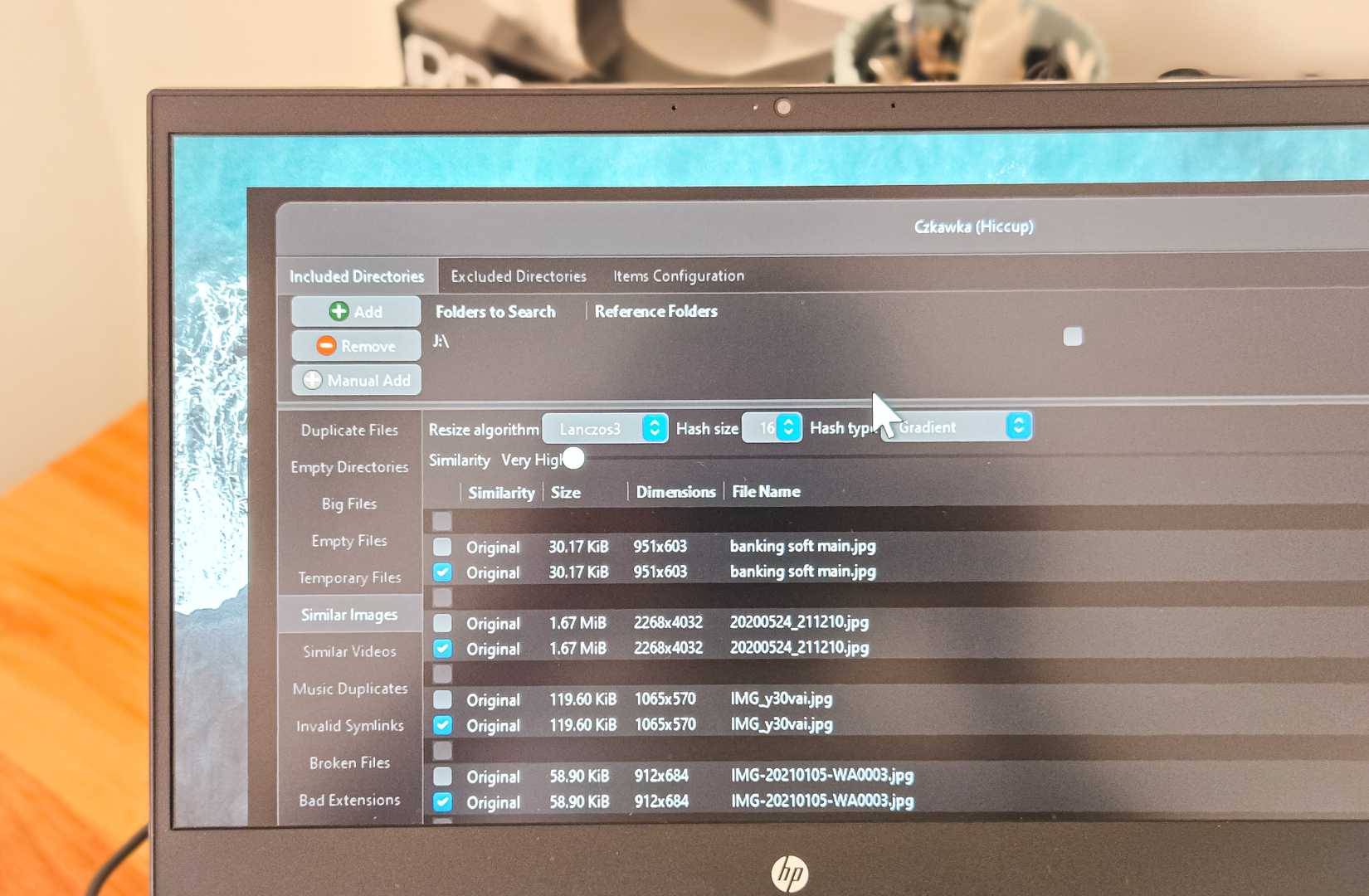 Czkawka - An open-source application that helps remove duplicate data. Picture 1