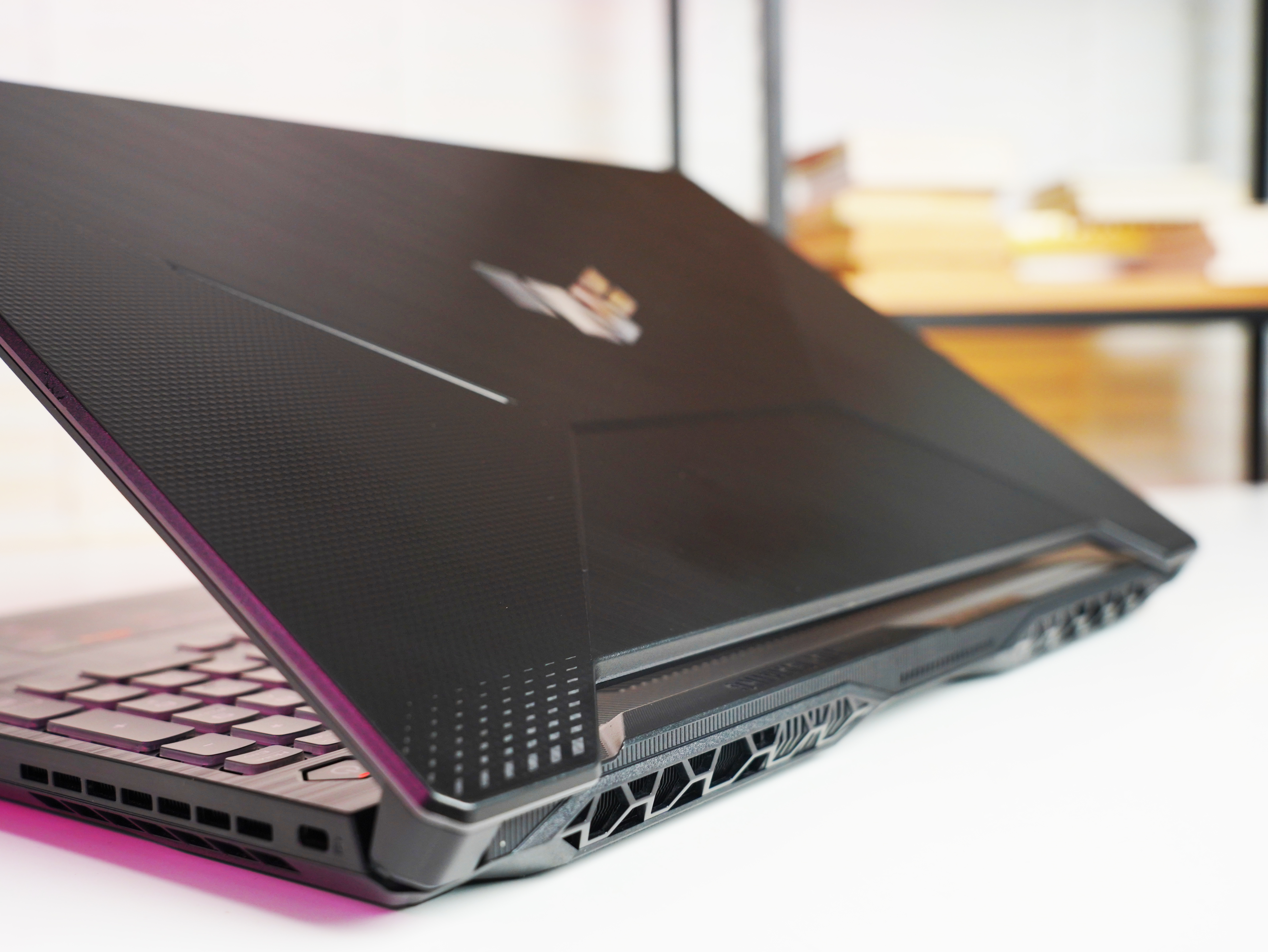 Detailed review of ASUS TUF Gaming A15: Too good for the price Picture 7