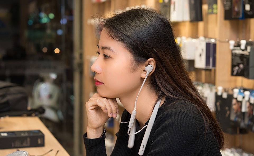 Distinguishing the Most Popular Types of Headphones Today Picture 5